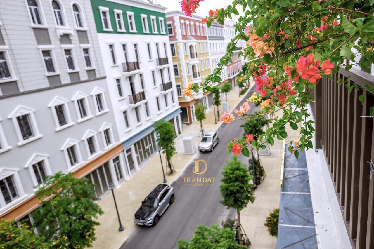 Tran Dat Hotel Ha Long Exterior photo